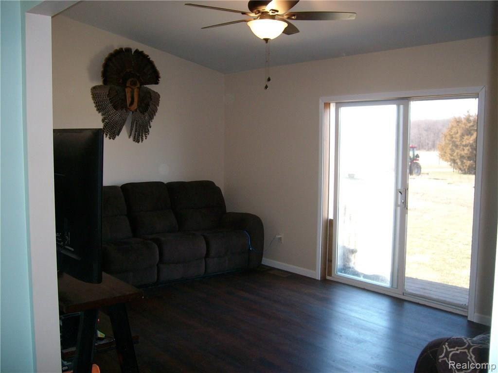 5796 Milett Road Fowlerville, MI 48836 - Photo 32 of 61 SANY2532.JPG