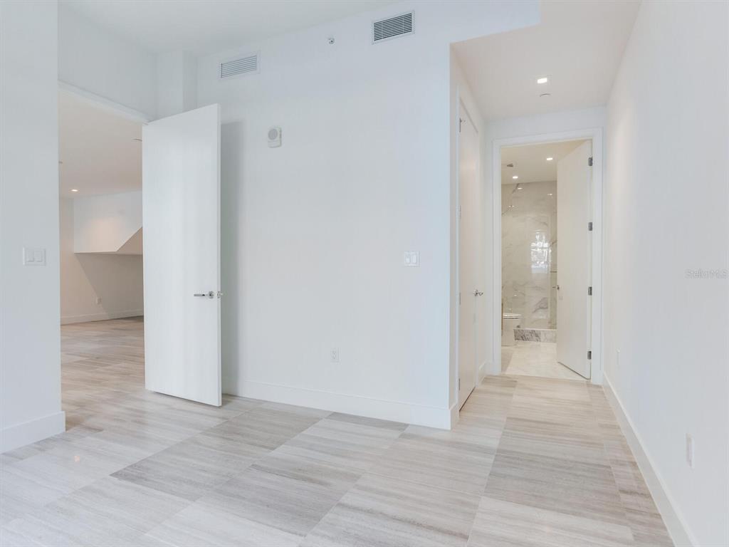 3020 West Santiago Street, Unit 4 Tampa, FL 33629 - Photo 57 of 99 a view of an empty room