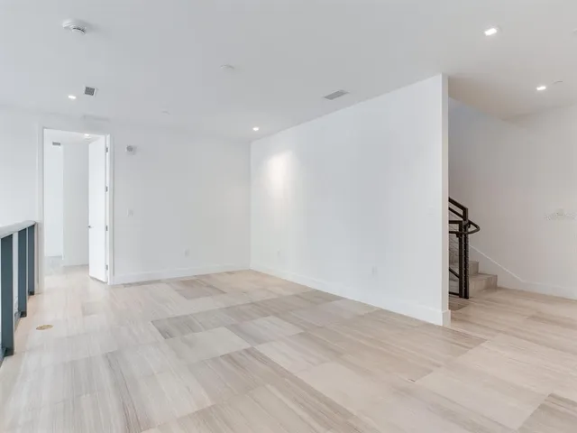 $18,500 | 3020 West Santiago Street, Unit 4, Tampa, FL 33629