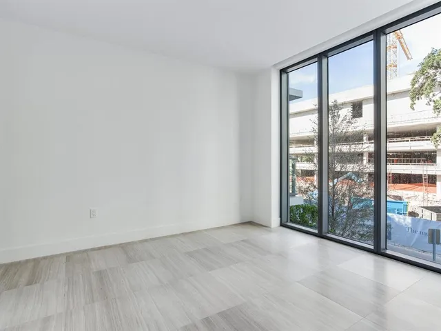 $18,500 | 3020 West Santiago Street, Unit 4, Tampa, FL 33629