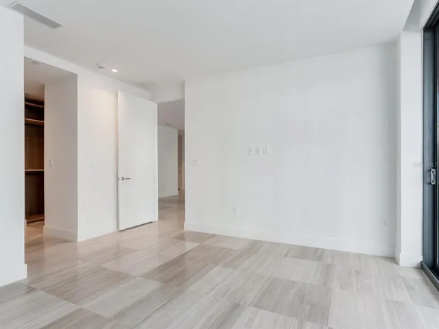 $18,500 | 3020 West Santiago Street, Unit 4, Tampa, FL 33629