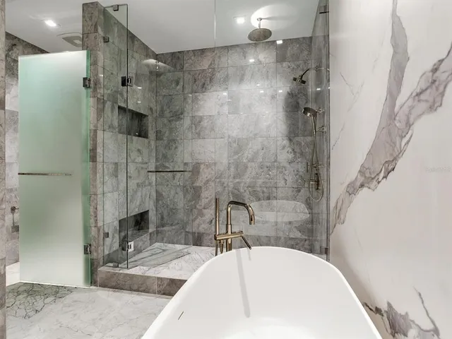 $18,500 | 3020 West Santiago Street, Unit 4, Tampa, FL 33629