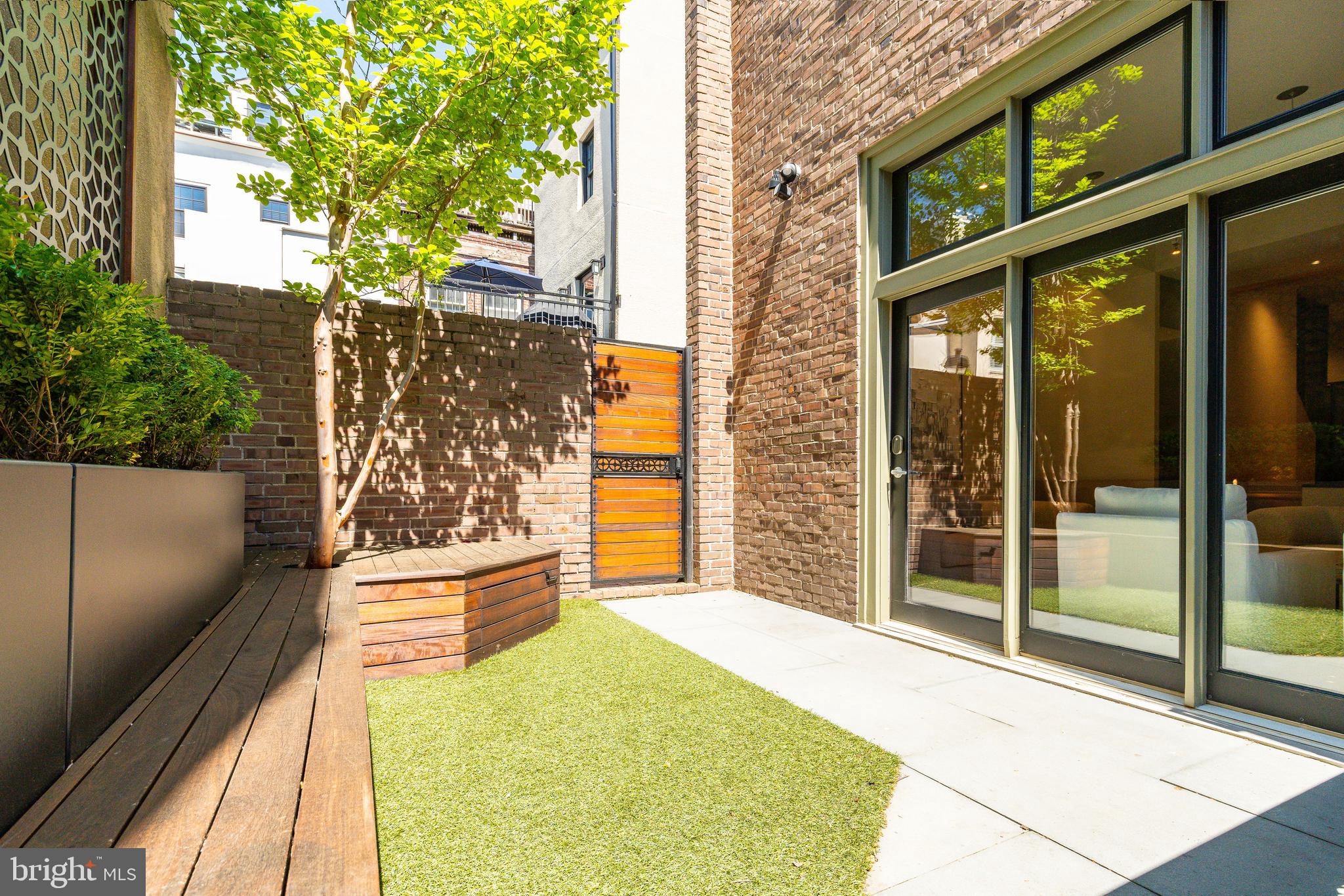 406 South 6th Street Philadelphia, PA 19147 - Photo 14 of 56 Private Landscaped Courtyard