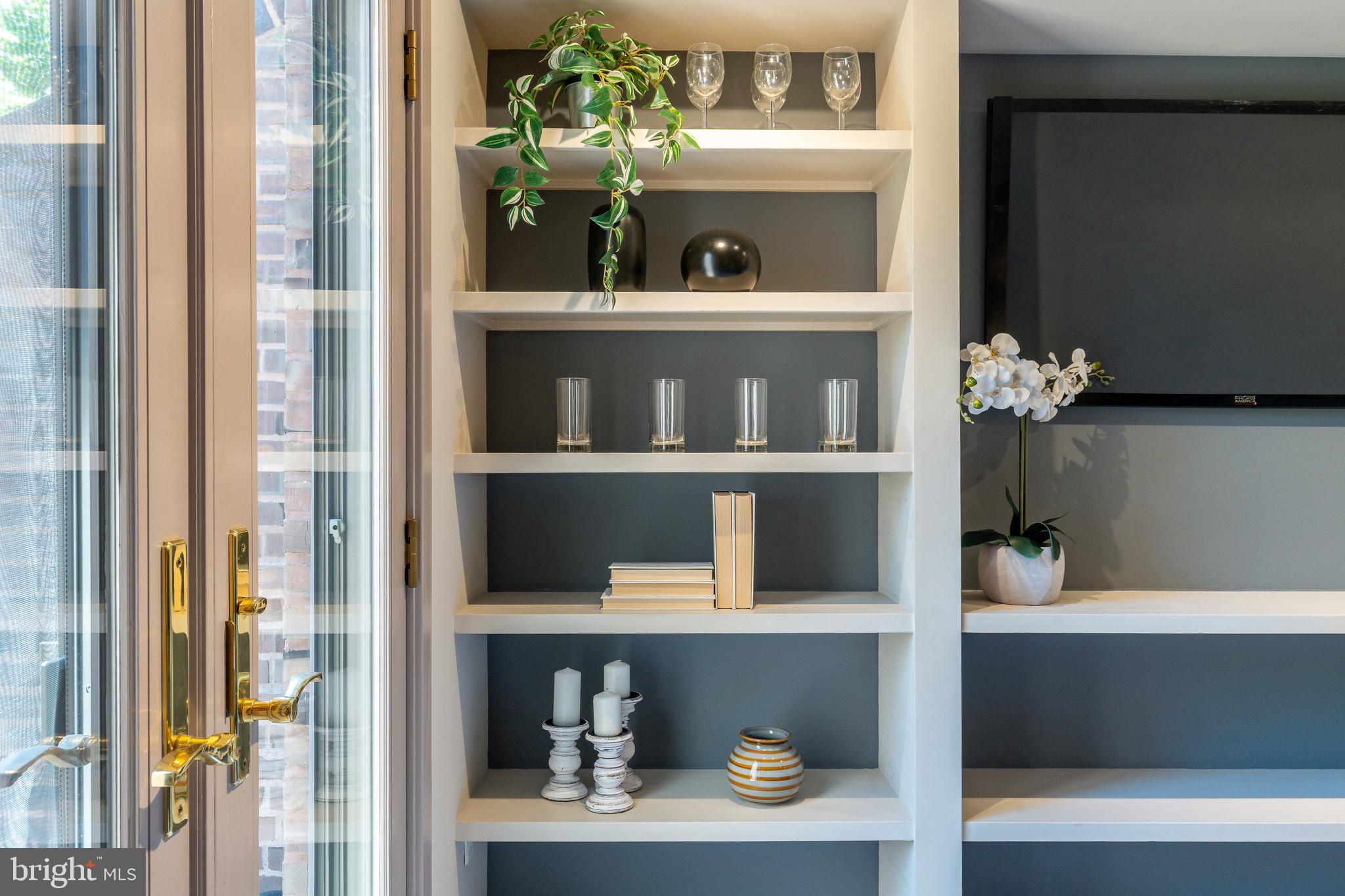 406 South 6th Street Philadelphia, PA 19147 - Photo 32 of 56 Built-ins