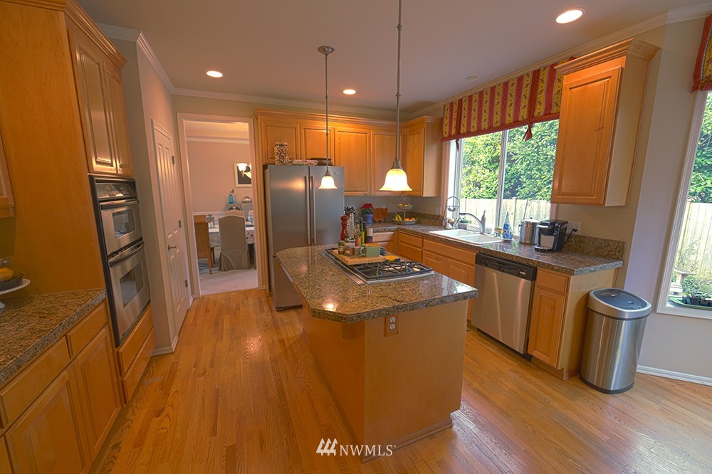 20728 37th Drive Southeast Bothell, WA 98021 - Photo 2 of 25