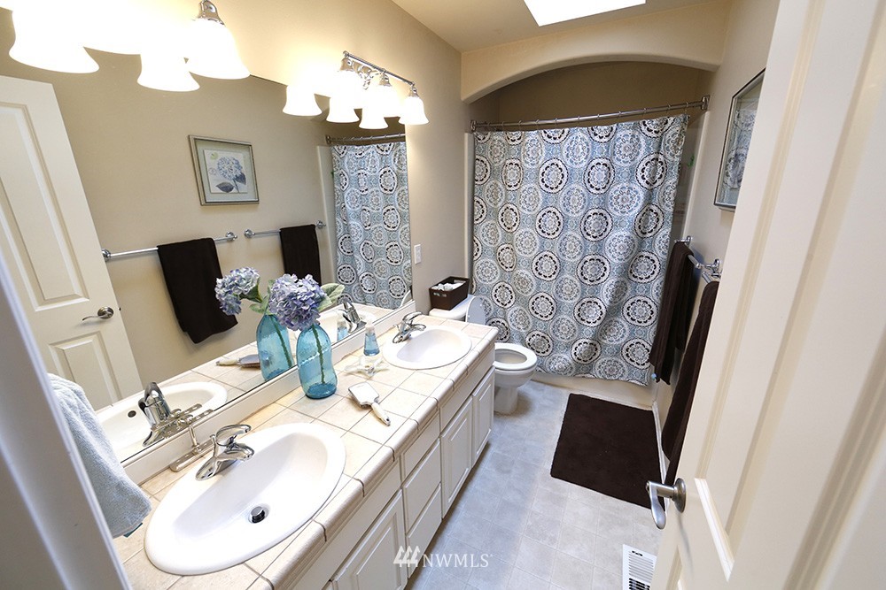 20728 37th Drive Southeast Bothell, WA 98021 - Photo 17 of 25