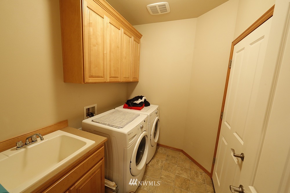 20728 37th Drive Southeast Bothell, WA 98021 - Photo 18 of 25