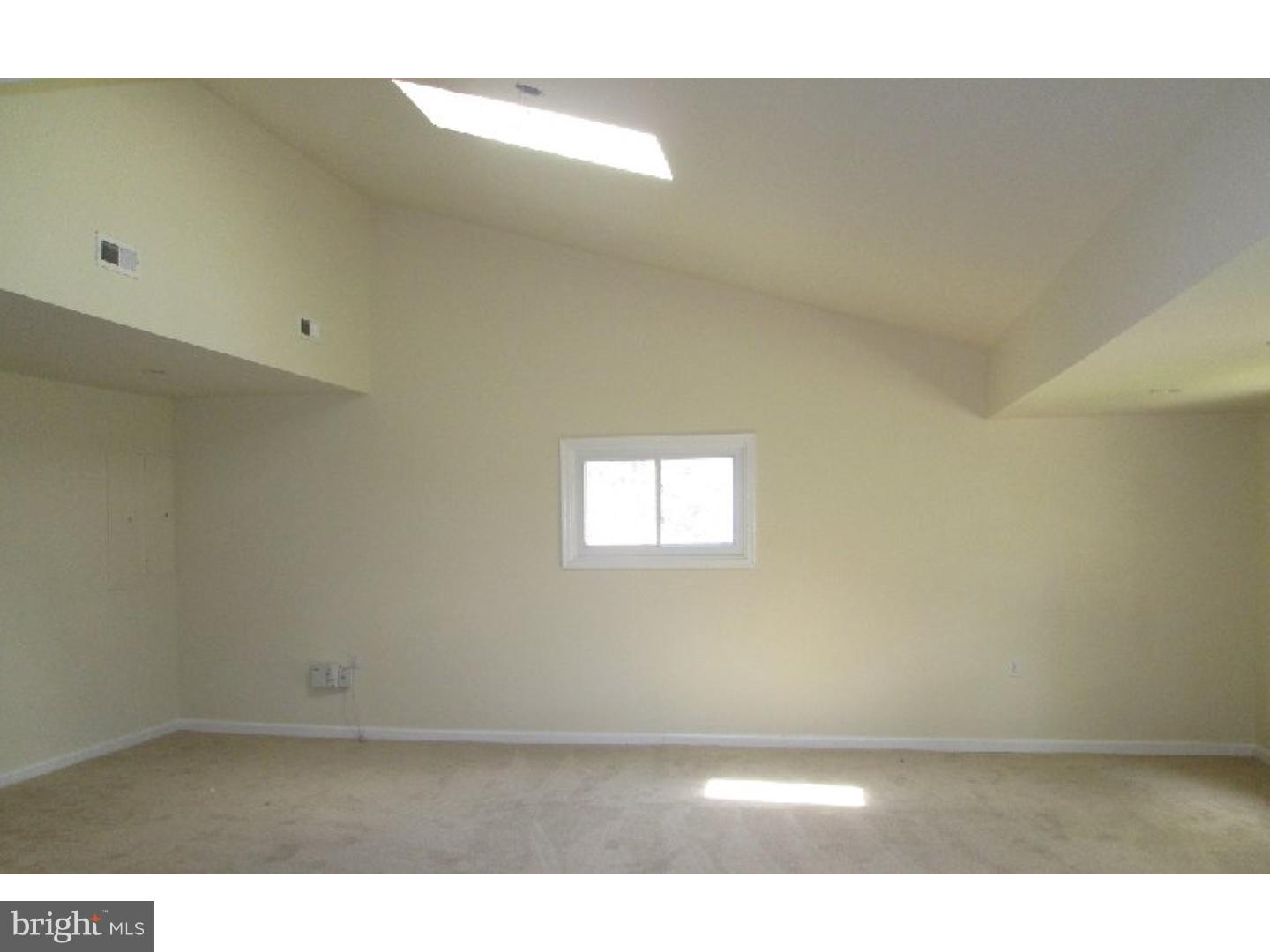 44 Firtree Road Levittown, PA 19056 - Photo 8 of 15 Gallery Image 8