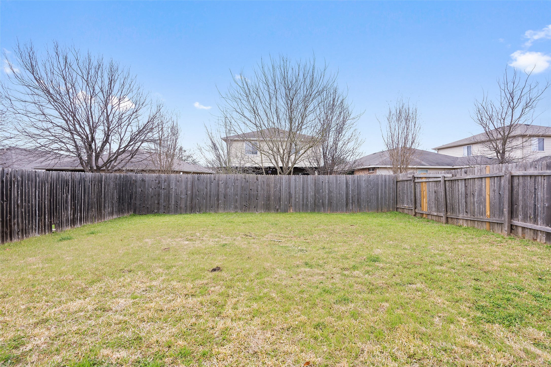 1617 Anise Drive Austin, TX 78741 - Photo 33 of 35 View of fenced backyard