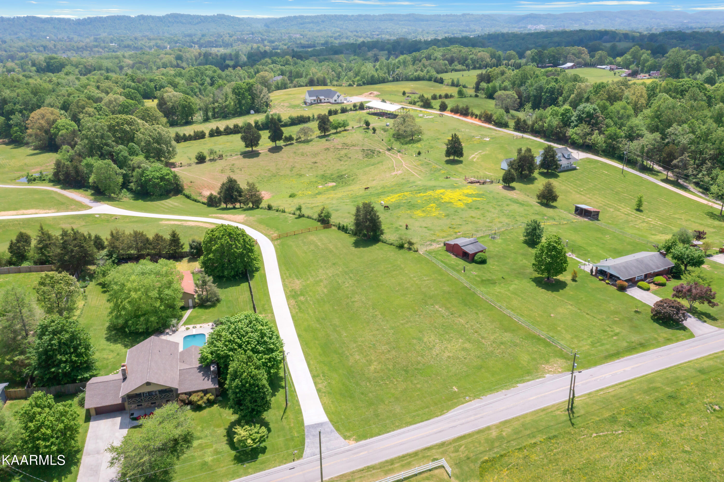 Cline Road Knoxville, TN 37938 - Photo 5 of 8 6108 Cline Rd-18