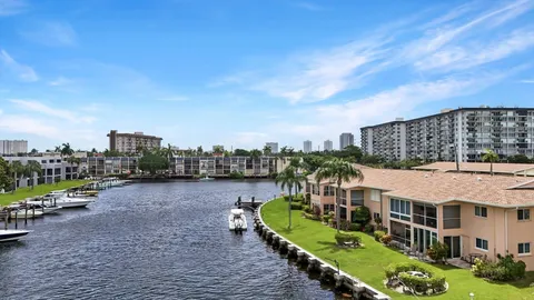 $189,900 | 701 Southeast 7th Avenue, Unit 5, Pompano Beach, FL 33060