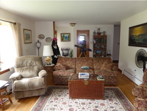 54 Pageant Street Bennington, VT 05201 - Photo 4 of 26 Gallery Image 4