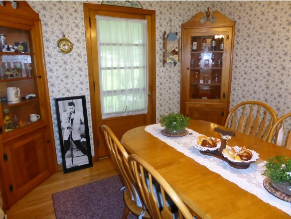 54 Pageant Street Bennington, VT 05201 - Photo 5 of 26 Gallery Image 5