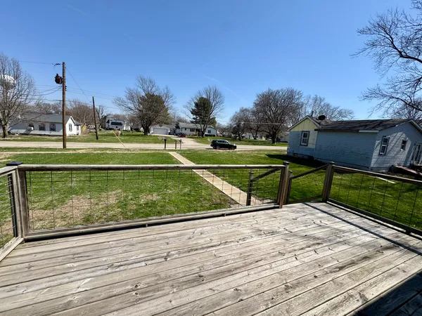 $130,000 | 515 South Park Street, Sheffield, IL 61361