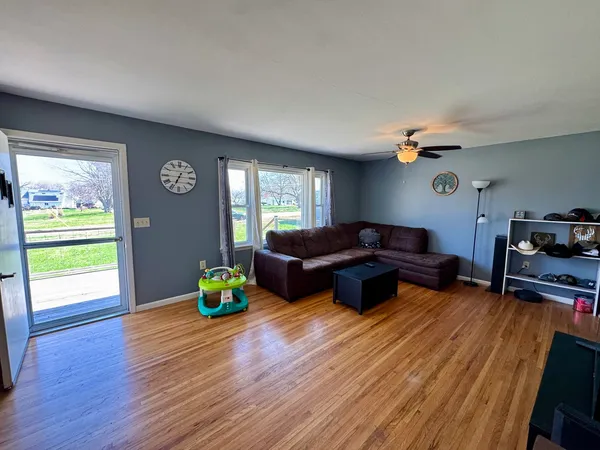 $130,000 | 515 South Park Street, Sheffield, IL 61361