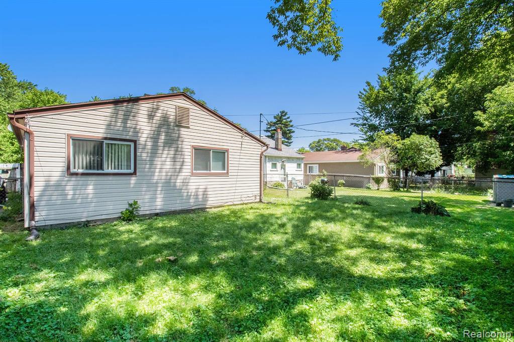 7020 Toepfer Road Warren, MI 48091 - Photo 20 of 21