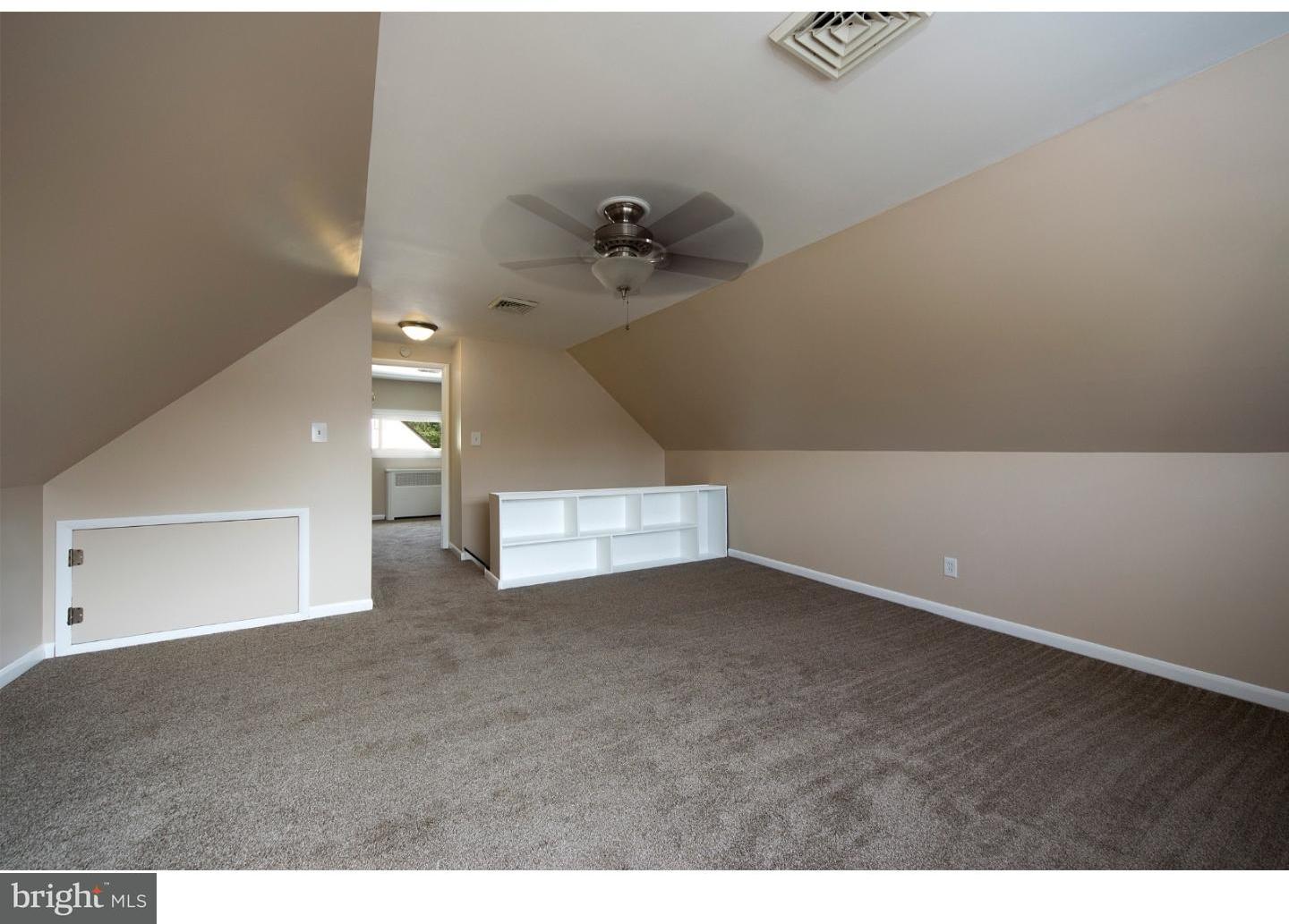 18 MacIntosh Road Levittown, PA 19056 - Photo 5 of 23 Loft