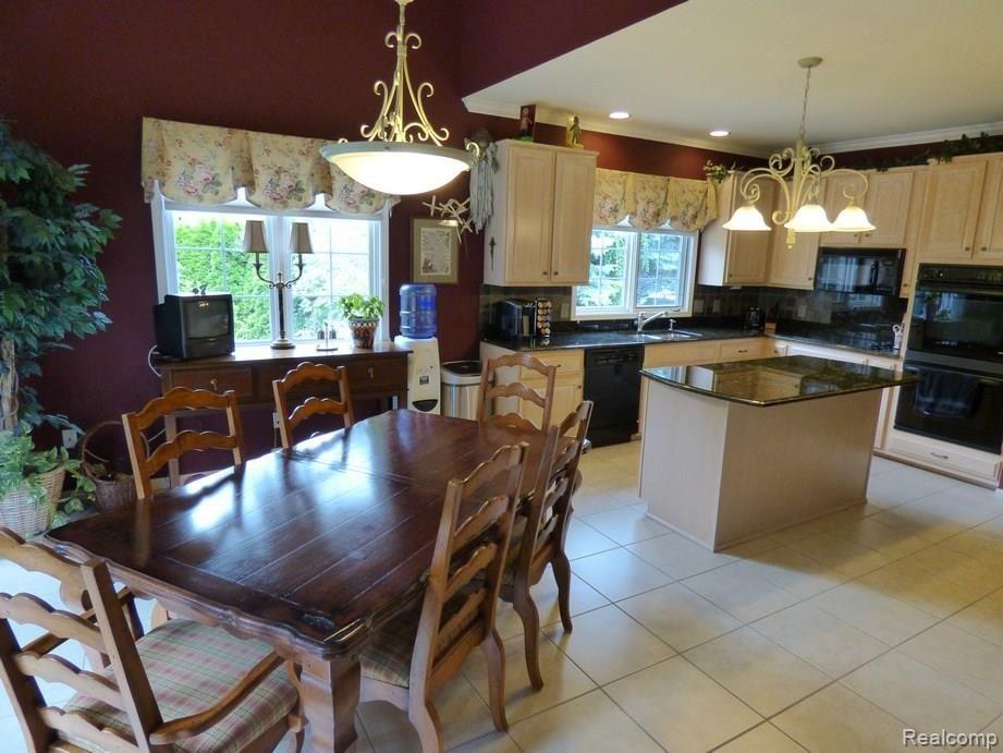 3569 Sleepy Fox Drive Rochester, MI 48309 - Photo 13 of 50 P1090808.jpg