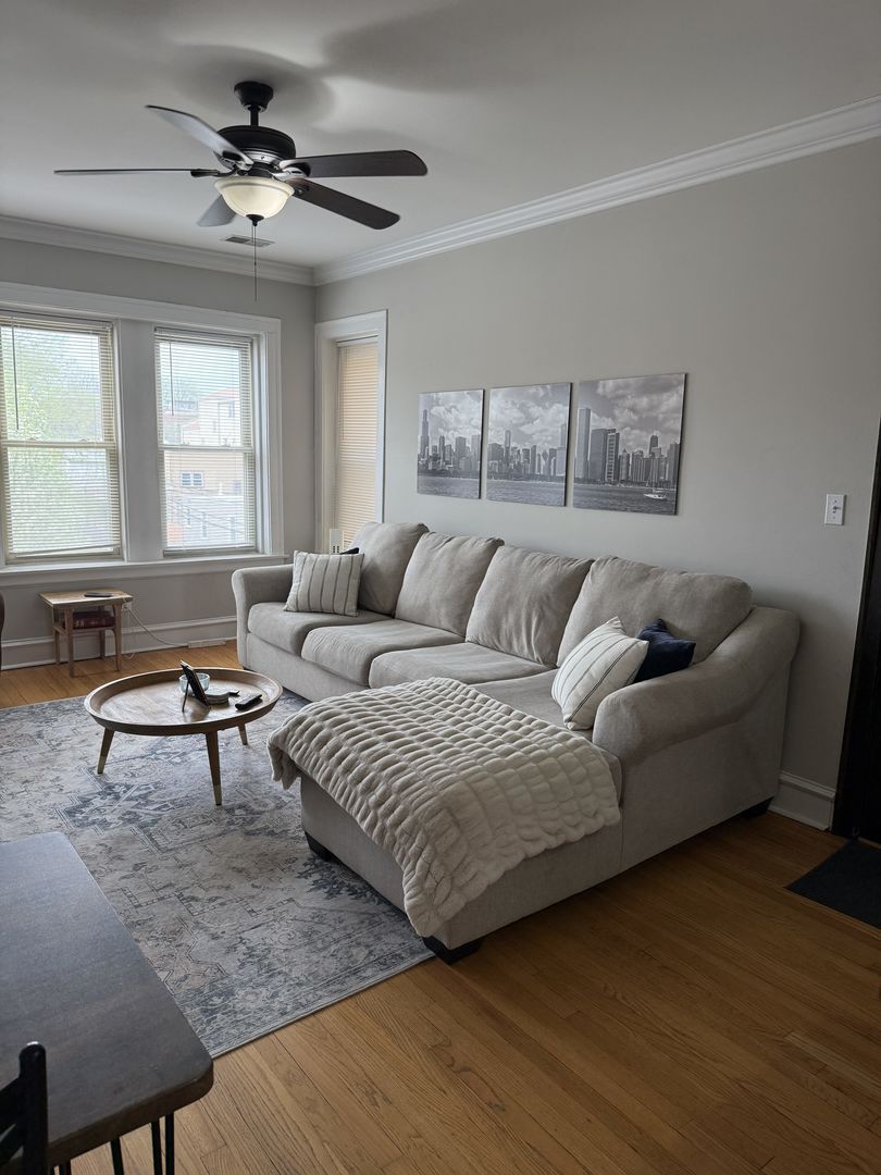 1930 West Addison Street, Unit 3S Chicago, IL 60613 - Photo 4 of 16