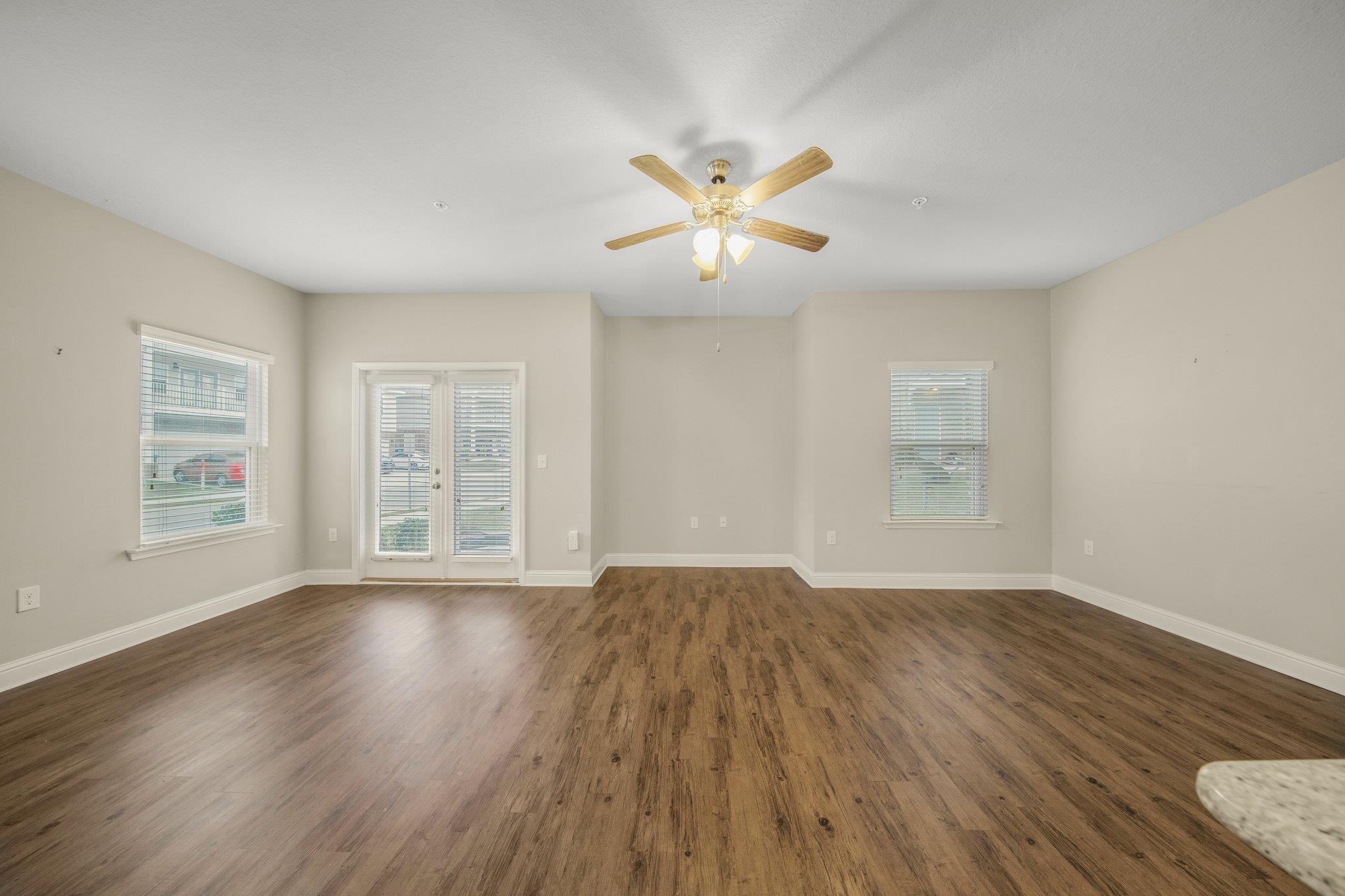 31172 Thicket Way, Unit C Daphne, AL 36527 - Photo 9 of 34 Living Room