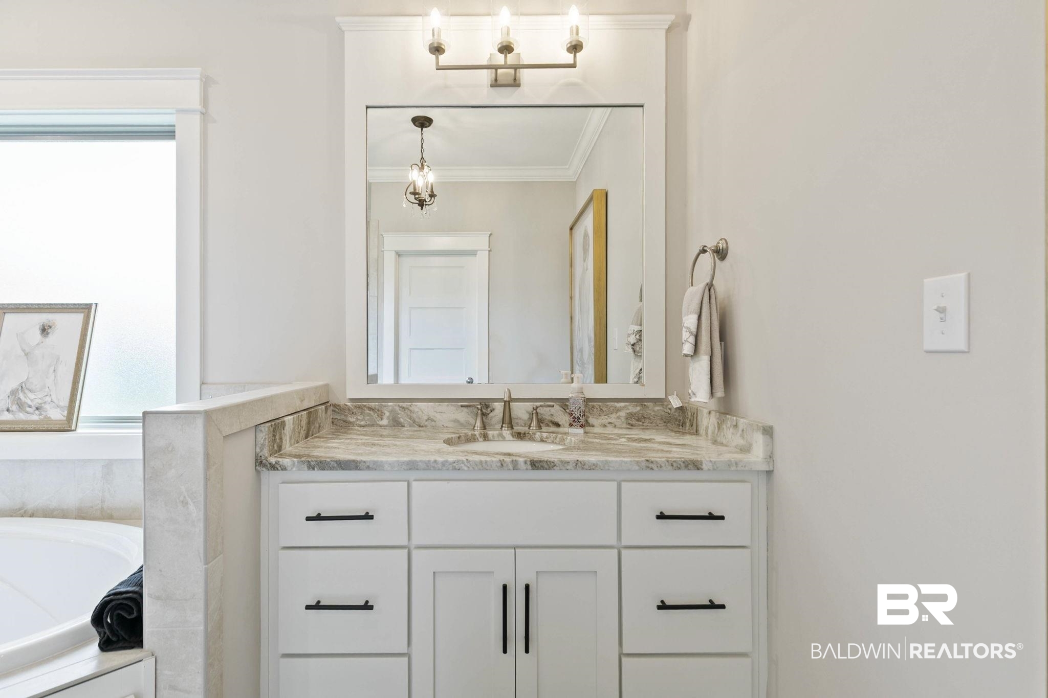 291 Hemlock Drive Fairhope, AL 36532 - Photo 35 of 65 Full bath with vanity, ornamental molding, and a bath