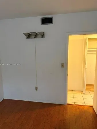 $2,200 | 2430 Northeast 135th Street, Unit 102, North Miami, FL 33181
