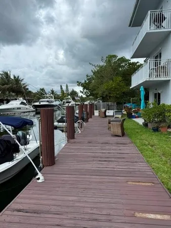 $2,200 | 2430 Northeast 135th Street, Unit 102, North Miami, FL 33181