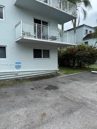 $2,200 | 2430 Northeast 135th Street, Unit 102, North Miami, FL 33181