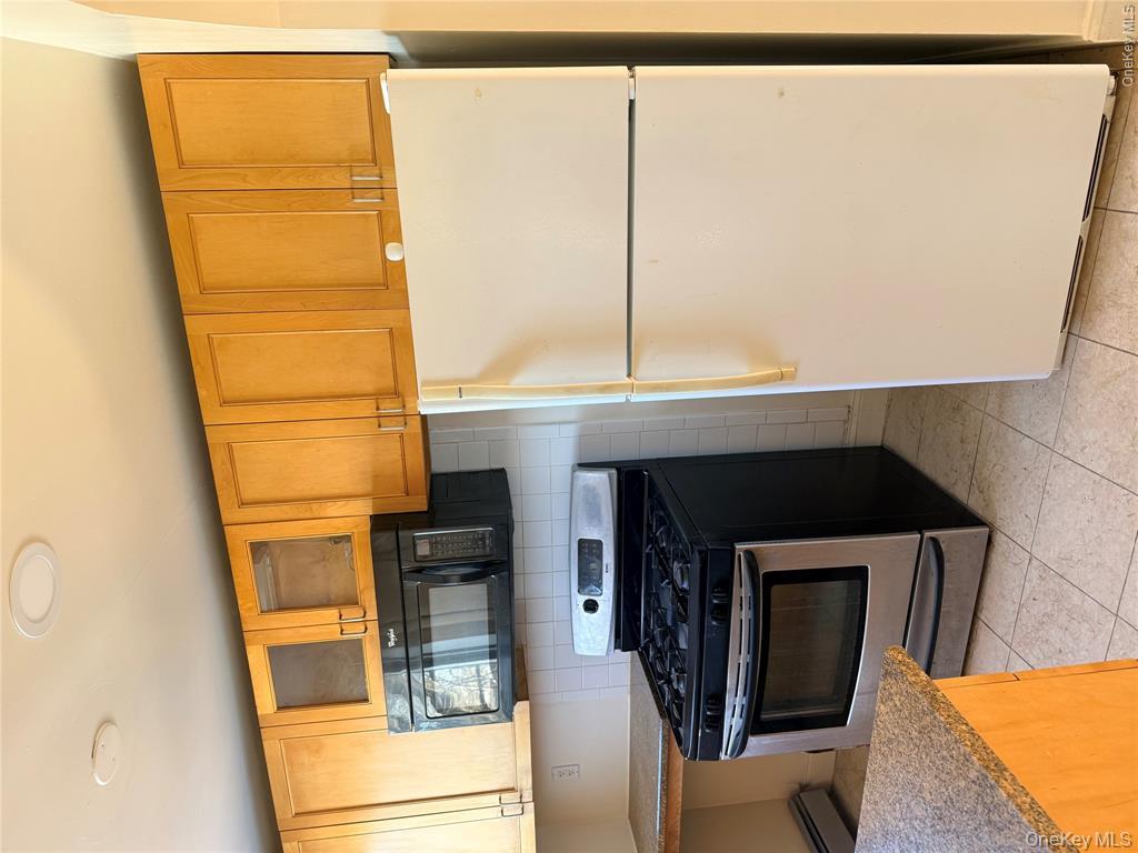 149 West Kingsbridge Road, Unit 2 Mount Vernon, NY 10550 - Photo 26 of 34