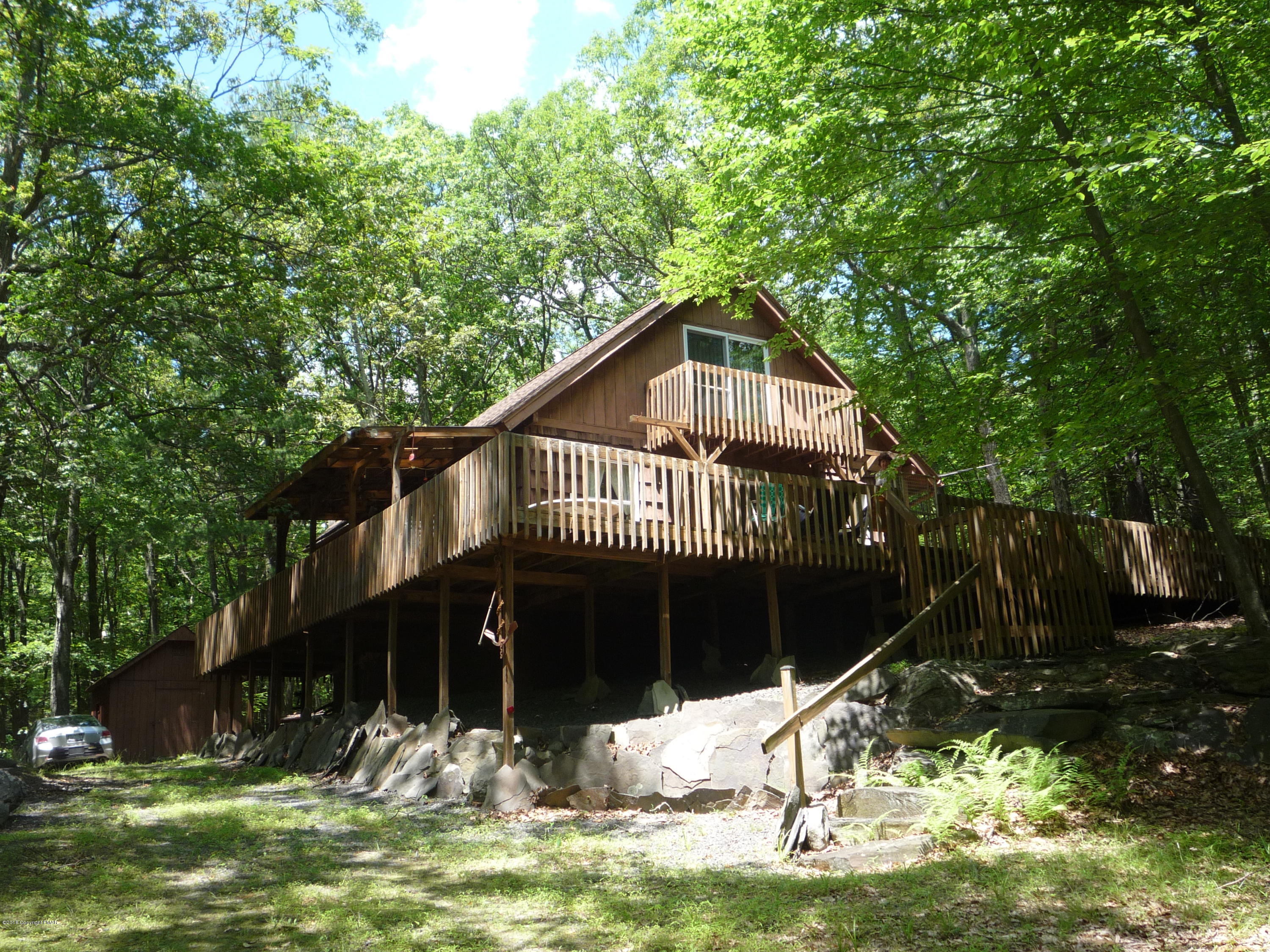 696 Chickadee Lane Bushkill, PA 18324 - Photo 25 of 25 Street view
