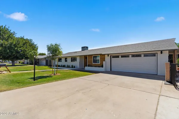 $1,350,000 | 325 West Loma Lane, Phoenix, AZ 85021