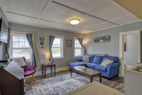 $237,000 | 7 North Main Street, Stonington, ME 04681