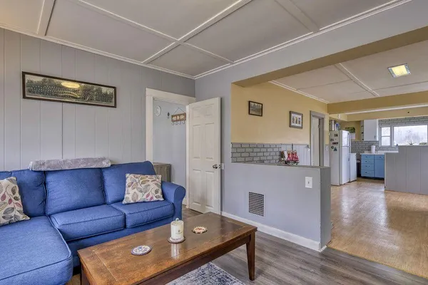 $237,000 | 7 North Main Street, Stonington, ME 04681