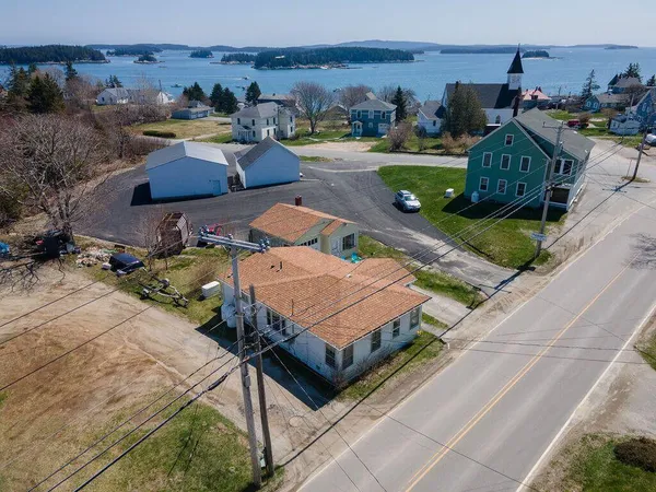 $237,000 | 7 North Main Street, Stonington, ME 04681