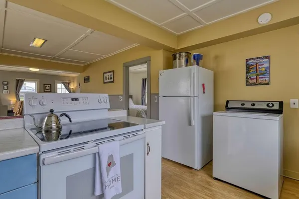 $237,000 | 7 North Main Street, Stonington, ME 04681