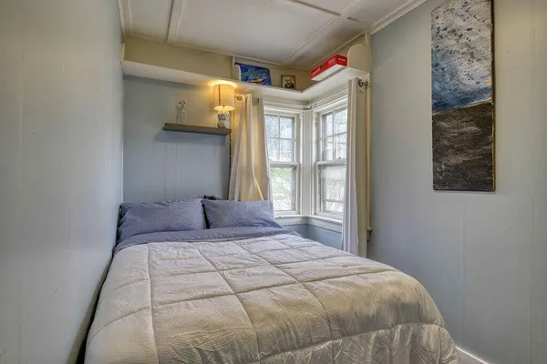 $237,000 | 7 North Main Street, Stonington, ME 04681