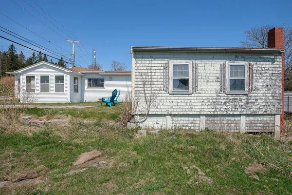 $237,000 | 7 North Main Street, Stonington, ME 04681