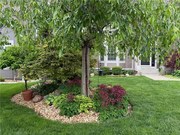 $675,000 | 5619 Theden Street, Shawnee, KS 66218
