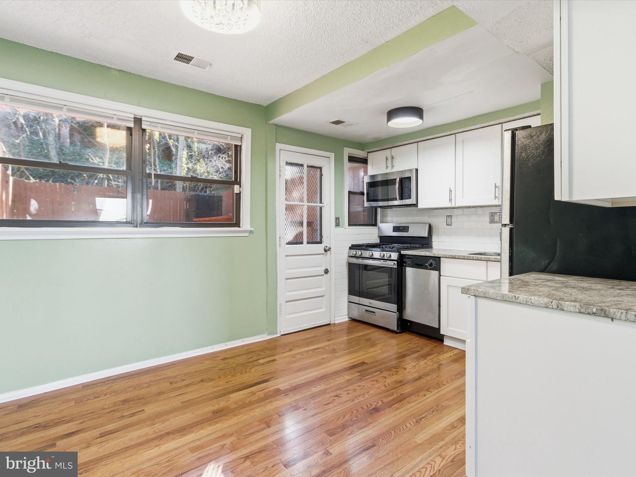 4933 Sheriff Road Northeast Washington, DC 20019 - Photo 9 of 16 Gallery Image 9