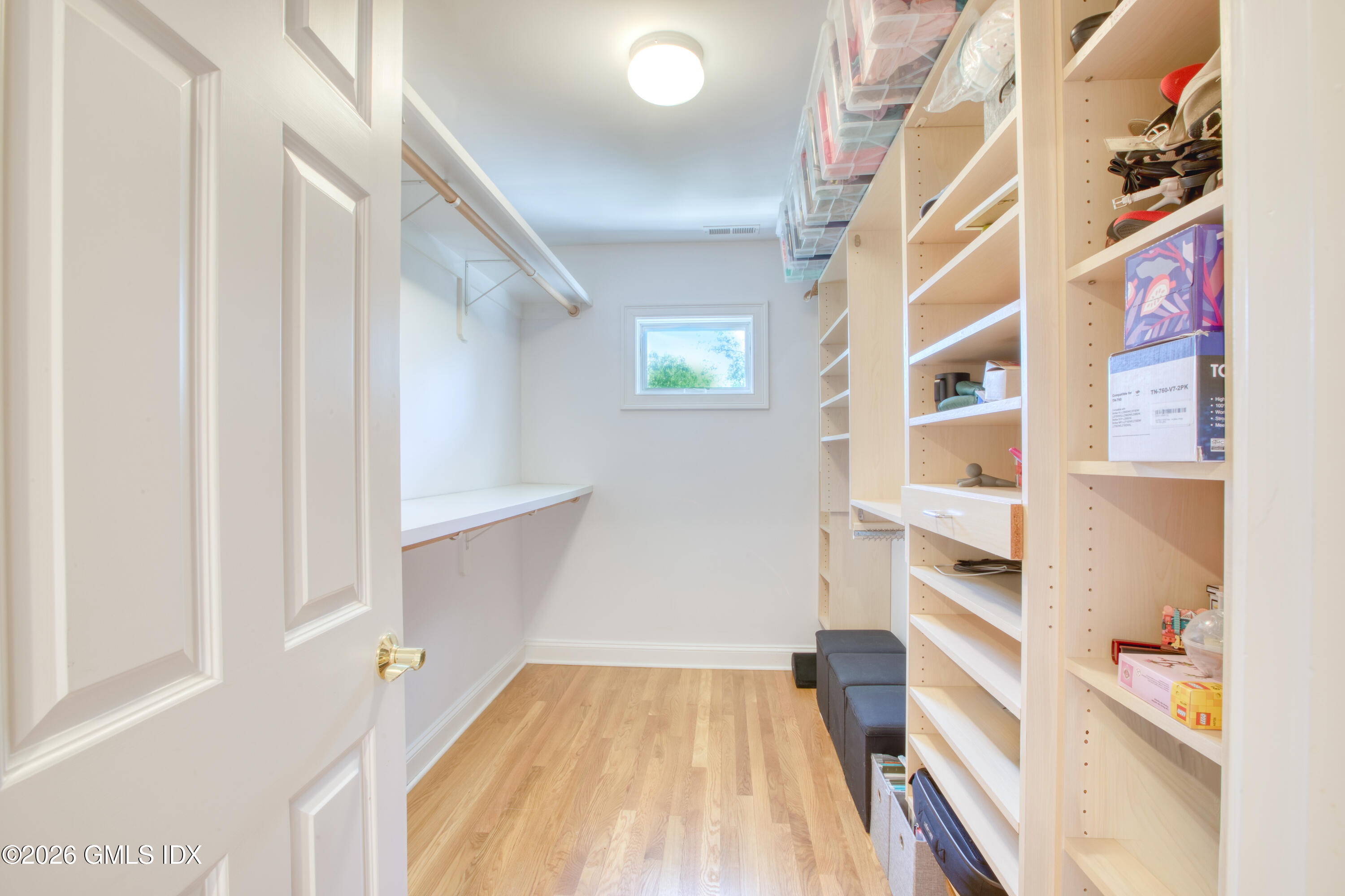 25 Weston Hill Road Riverside, CT 06878 - Photo 21 of 26 2nd floor closet