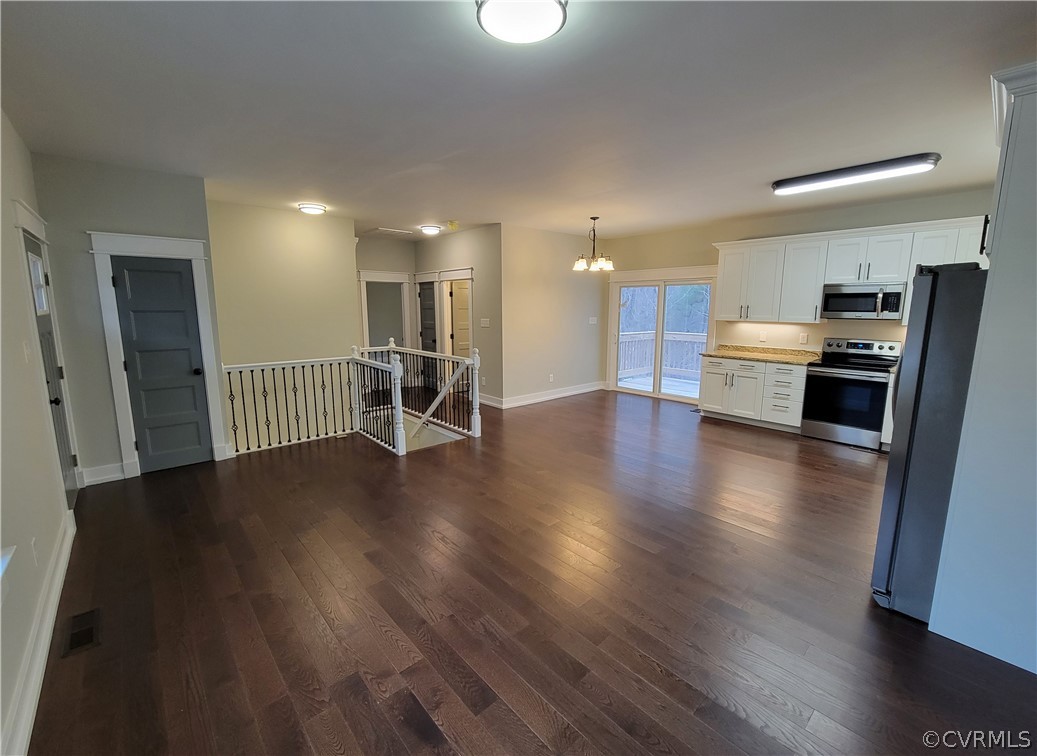 4901 Cartersville Road Powhatan, VA 23139 - Photo 4 of 46 Gallery Image 4