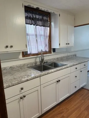 $850 | 2009 Great Bend Boulevard, Windom, MN 56101