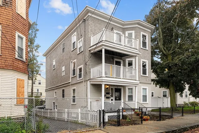 $3,300 | 77 Wheatland Street, Unit 2, Somerville, MA 02145