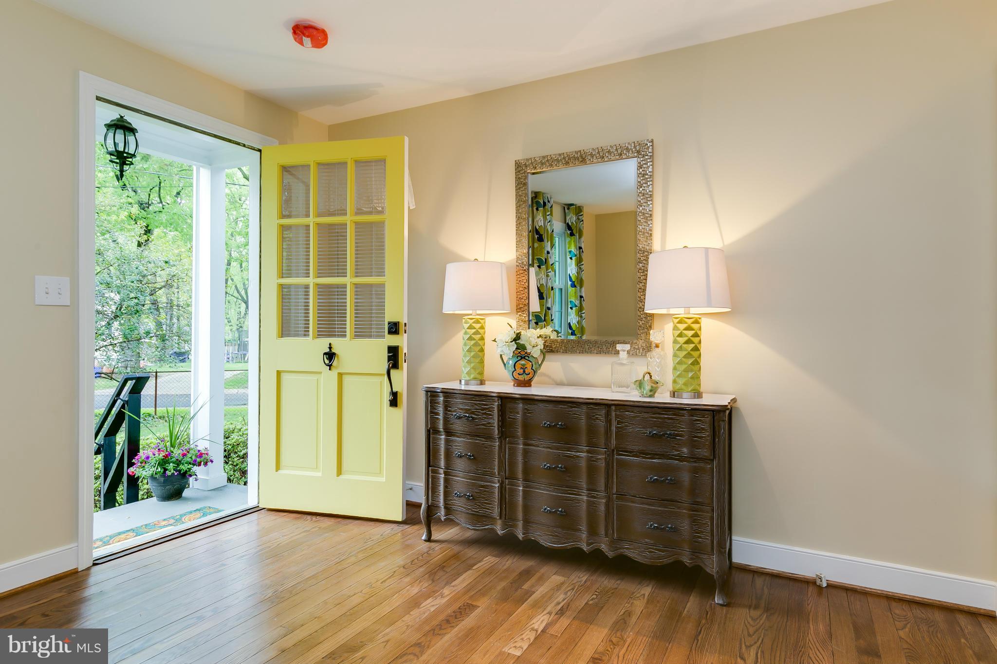 2829 Munson Street Silver Spring, MD 20902 - Photo 3 of 30 Interior (General)