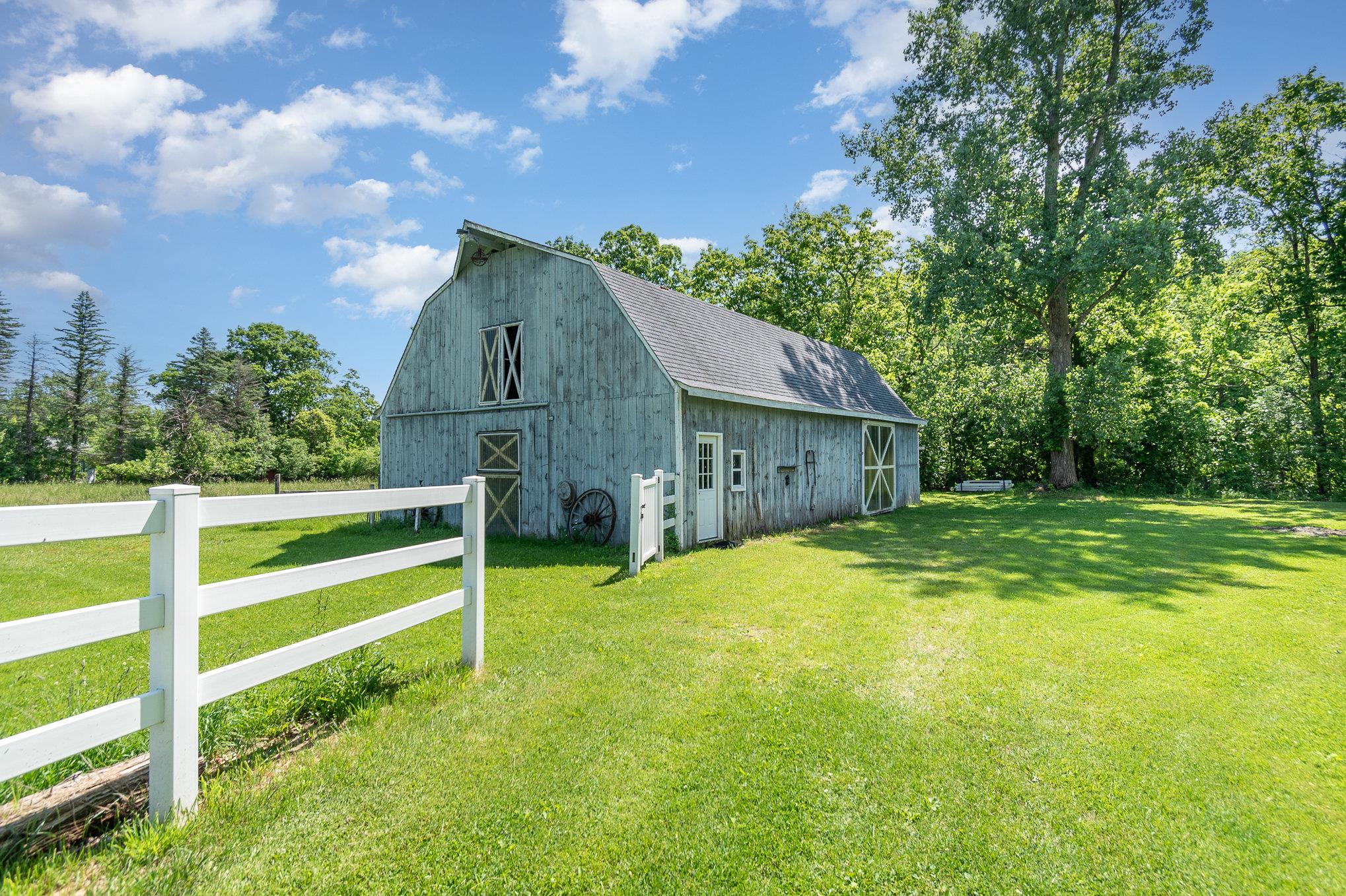 679 West Pine River Road Midland, MI 48640 - Photo 26 of 43 Gallery Image 26
