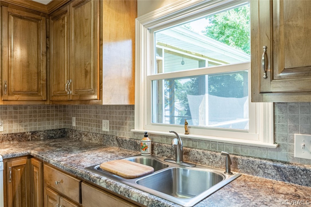 1206 Wellington Road Colonial Heights, VA 23834 - Photo 12 of 40 Gallery Image 12