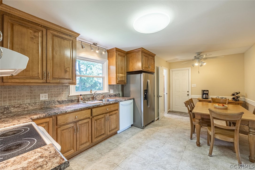 1206 Wellington Road Colonial Heights, VA 23834 - Photo 14 of 40 Gallery Image 14