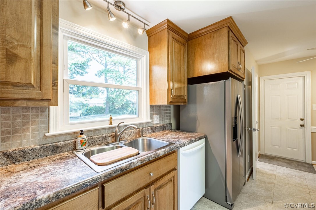 1206 Wellington Road Colonial Heights, VA 23834 - Photo 15 of 40 Gallery Image 15