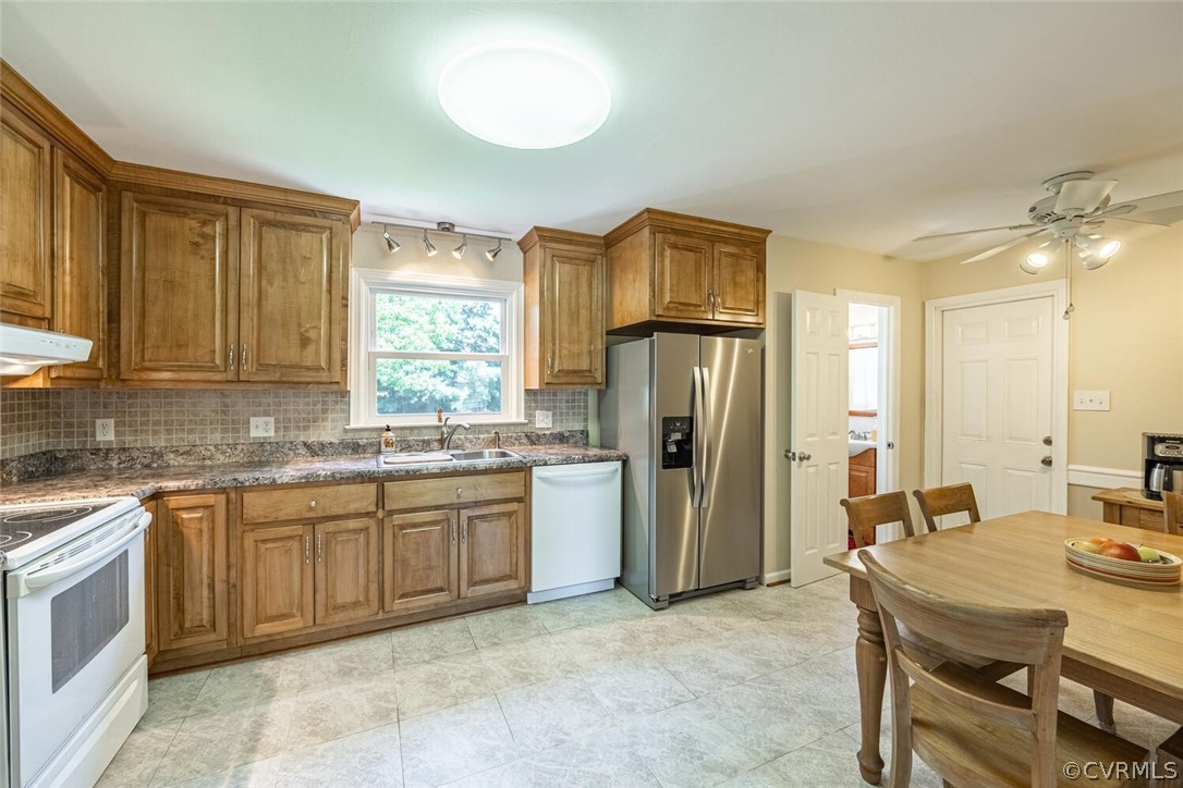 1206 Wellington Road Colonial Heights, VA 23834 - Photo 17 of 40 Gallery Image 17