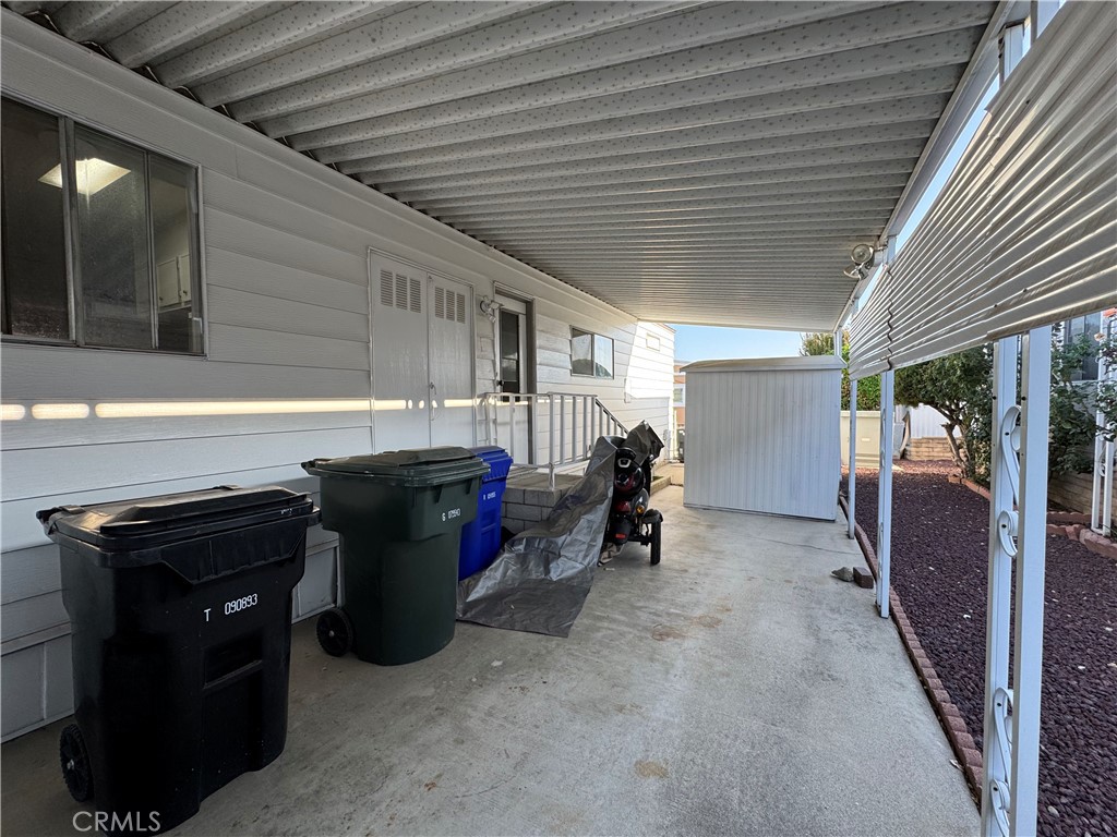 9800 Base Line Road, Unit 76 Rancho Cucamonga, CA 91701 - Photo 17 of 20 a room with furniture and a window